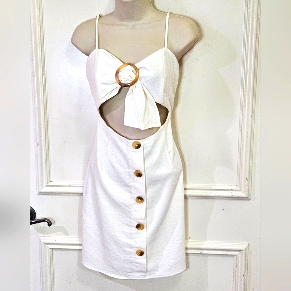 SABO Skirt Bella White Cut-Out Dress with Beige Button Detail, Large,NWT - Picture 7 of 16